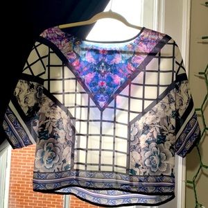 Work top, size small, great condition